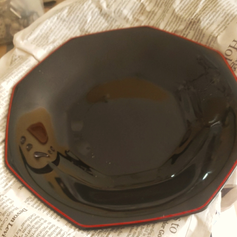 Plates Arcoroc Octime set 4 antique Black/red color 8.5' Antique